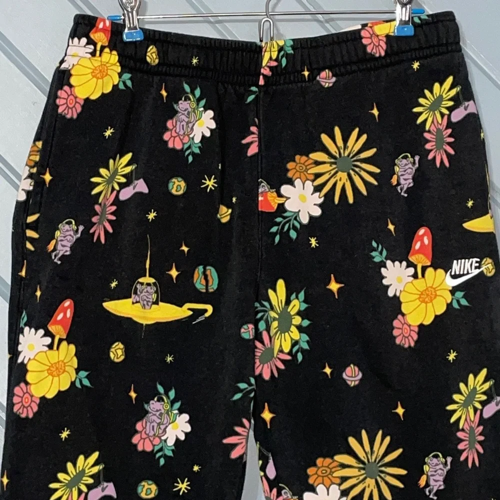 Nike Sportswear Club Fleece Pants Outer Space Print Soft Joggers Black - Picture 3 of 10